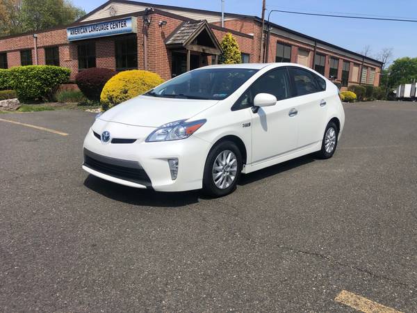 2014 Toyota Prius Plug-in Hybrid, Clean Carfax - - by for sale in Philadelphia, PA – photo 7