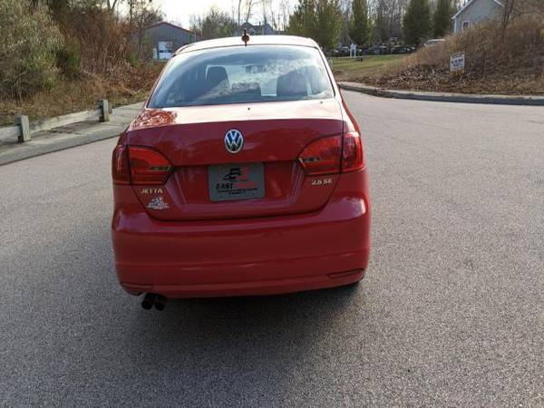 2011 Volkswagen Jetta SE PZEV - cars & trucks - by dealer - vehicle... for sale in Griswold, CT – photo 6