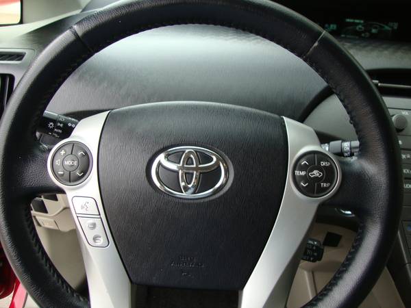 Exceptional 2013 Toyota Prius Model 4 red w/tan Leather NAV 50MPG !... for sale in Plano, TX – photo 17