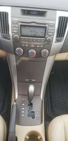 2009 HYUNDAI SONATA GLS GAS SAVER - NO RUST - - by for sale in LAKEVIEW, MI – photo 8