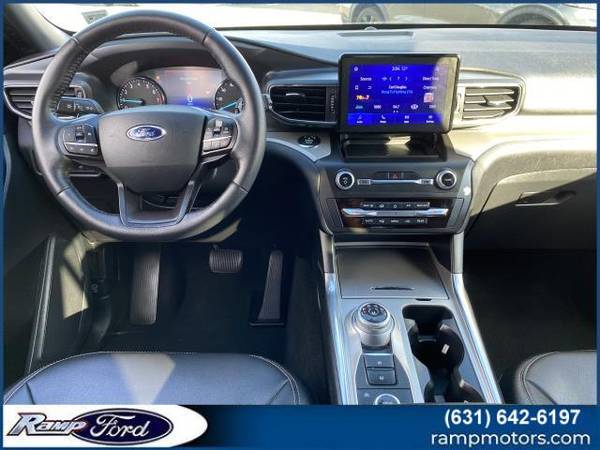 2020 Ford Explorer XLT 4WD SUV - - by dealer - vehicle for sale in PORT JEFFERSON STATION, NY – photo 12