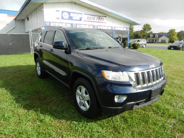 2013 Jeep G. Cherokee Laredo 4x4 - Tow, Sharp!! - cars & trucks - by... for sale in Georgetown, MD – photo 6