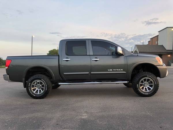 2008 Nissan Titan LE 4X4 Lifted! for sale in Lincoln, SD – photo 4