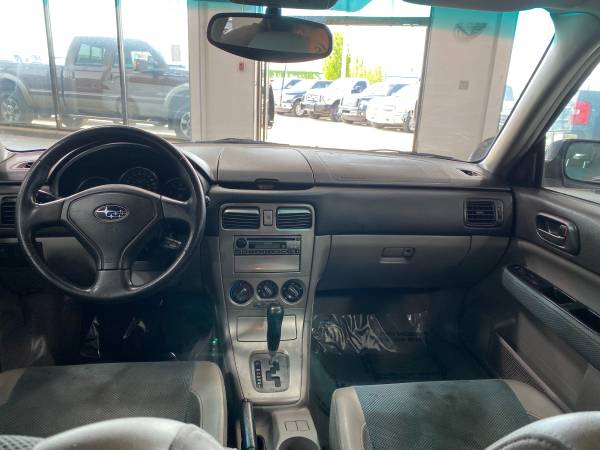 2005 Subaru Forester X - - by dealer - vehicle for sale in Springfield, IL – photo 12