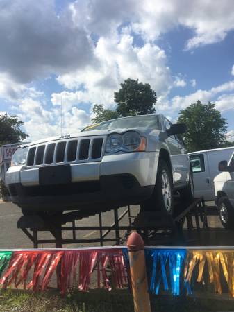 2010 JEEP GRAND CHEROKEE ONLY 80K SUPER CLEAN for sale in Lindenhurst, NY – photo 3