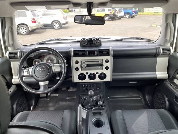 2010 Toyota FJ Cruiser Manual Lifted 1-Owner Low miles - cars & for sale in Portland, OR – photo 14