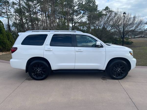2019 Toyota Sequoia SR5 for sale in Morehead City, NC – photo 2