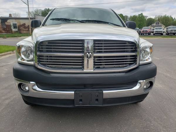 2007 Dodge Ram 1500 ST Quad Cab for sale in New London, WI – photo 8