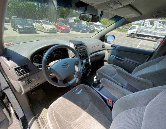 2009 Toyota Sienna CE - - by dealer - vehicle for sale in Richmond , VA – photo 15