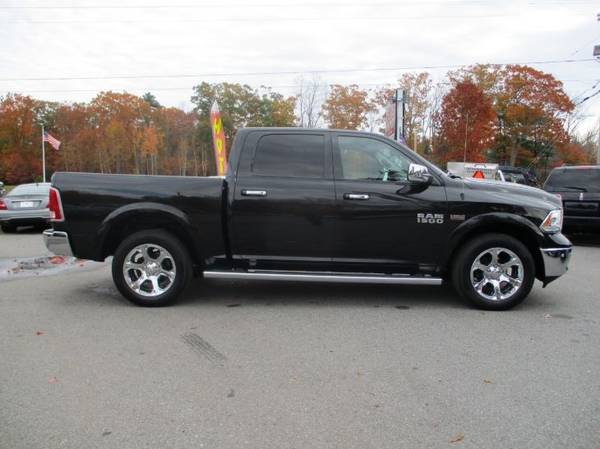 2017 Ram 1500 4x4 4WD Truck Dodge Laramie Fully Loaded! Crew Cab for sale in Brentwood, NY – photo 2