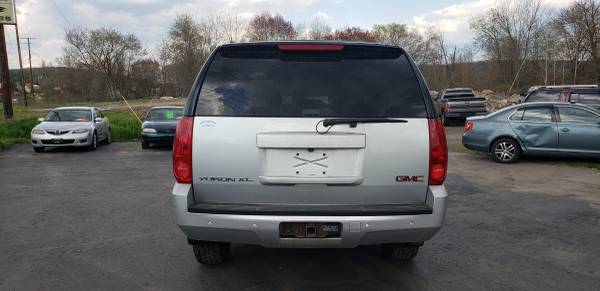 2013 GMC Yukon XL - - by dealer - vehicle automotive for sale in Northumberland, PA – photo 3