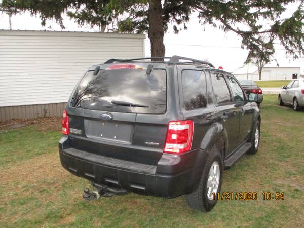 2008 FORD ESCAPE XLT 4X4 - cars & trucks - by dealer - vehicle... for sale in Perrysburg, OH – photo 3