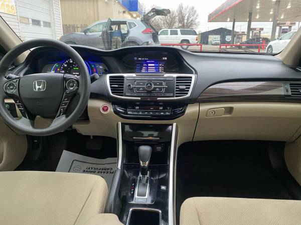 2017 Honda Accord Hybrid Base 4dr Sedan FREE CARFAX ON EVERY for sale in Sapulpa, OK – photo 10
