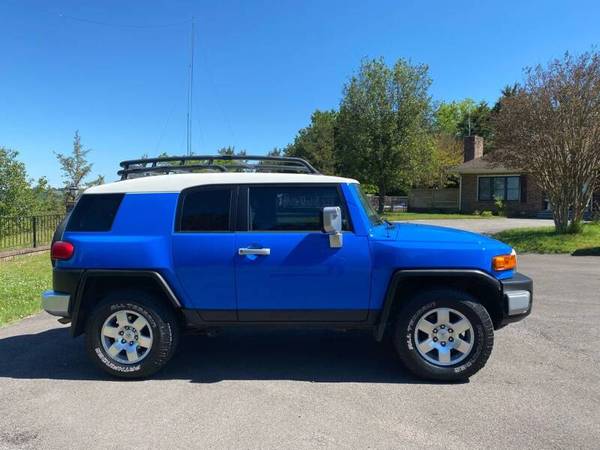 2008 TOYOTA FJ CRUISER - - by dealer - vehicle for sale in Sevierville, TN – photo 2