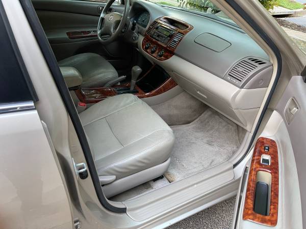 2004 Toyota Camry, No Accident, Leather Seat, Very Beautiful Camry for sale in Germantown, District Of Columbia – photo 4