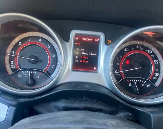 2011 Dodge Journey sport crew - cars & trucks - by owner - vehicle... for sale in Elkhart, IN – photo 8