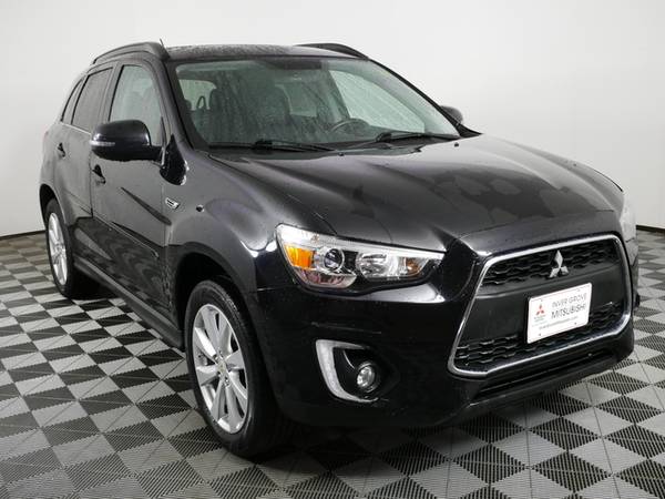 2016 Mitsubishi Outlander - - by dealer - vehicle for sale in Inver Grove Heights, MN – photo 12