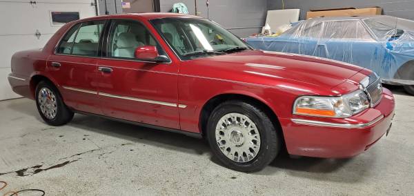 2003 Mercury Grand Marquis ***LOW MILES*** - cars & trucks - by... for sale in Watertown, WI – photo 5