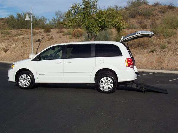 2016 Dodge Grand Caravan SE Wheelchair Handicap Mobility Van - cars... for sale in Phoenix, VT – photo 2