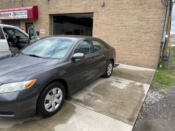 2009 TOYOTA CAMRY LE SEDAN-VERY CLEAN - - by dealer for sale in New Castle, OH – photo 2