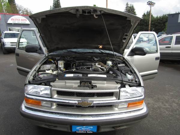 2001 Chevrolet S-10 Crew Cab 4X4 BRONZE 57K MILES 2 OWNER LIKE NEW for sale in Milwaukie, OR – photo 22
