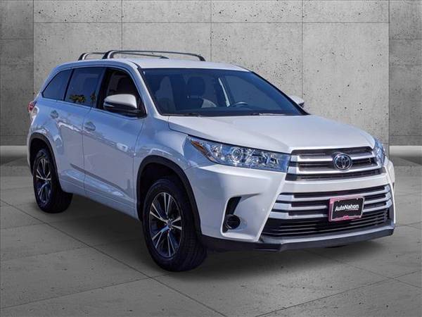2017 Toyota Highlander LE SKU: HS026462 SUV - - by for sale in Torrance, CA – photo 3