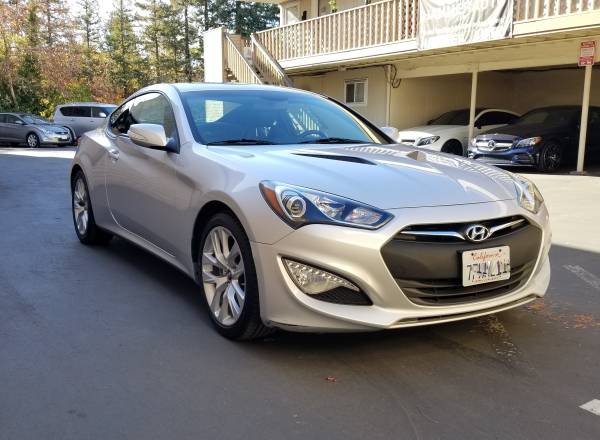 Sporty 2014 Hyundai Genesis Coupe - Very clean! - cars & trucks - by... for sale in Los Altos, CA