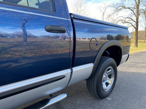 2005 Dodge Ram 1500 ONE OWNER! LIKE NEW! - cars & trucks - by dealer... for sale in Forsyth, MO – photo 15