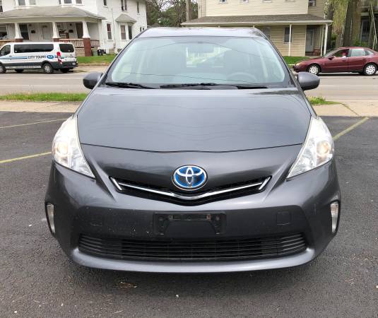 2014 Toyota Prius V , 2 owner vehicle excellent car inside and out for sale in Dayton, OH – photo 2