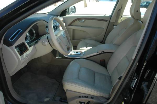 2011 Volvo XC70 AWD Wagon 3 2L - Great Carfax - IMMACULATE - cars & for sale in Windham, MA – photo 10