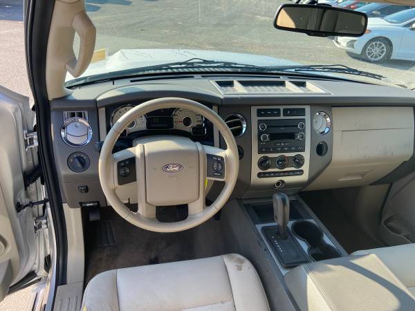 2011 Ford Expedition - - by dealer - vehicle for sale in Greenbrier, AR – photo 8