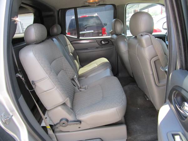 2004 GMC Envoy XUV (excellent condition!!!) - cars & trucks - by... for sale in Columbus, OH – photo 10