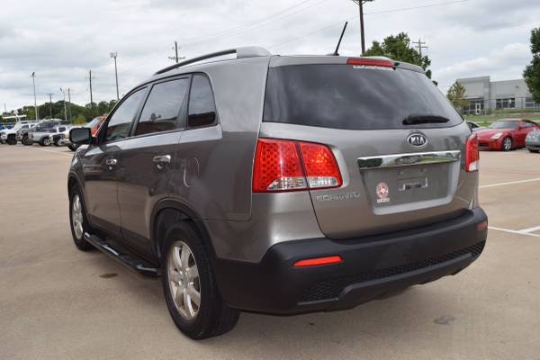 2012 KIA SORENTO!!3 ROW OF SEATS - cars & trucks - by owner -... for sale in Lewisville, TX – photo 7