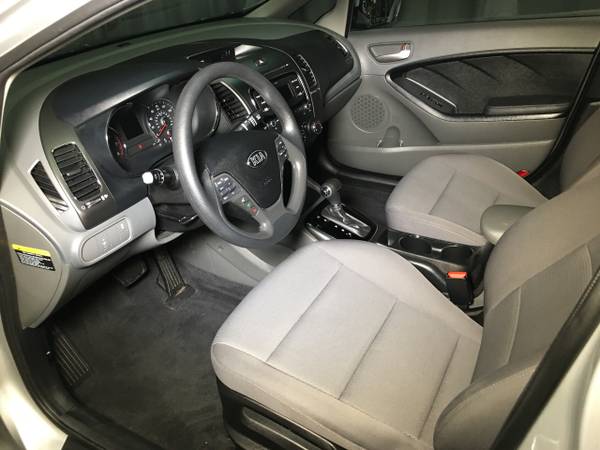 2018 Kia Forte LX Auto for sale in Bridgeview, IL – photo 19