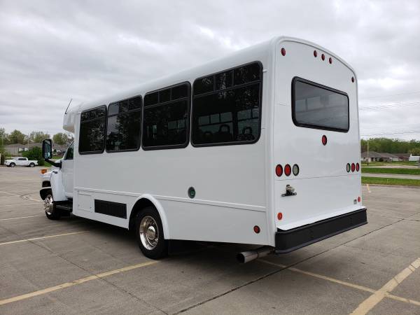 2007 Chevy C-4500 Shuttle/Party/Limo/Church Bus for sale in Oak Grove, NE – photo 5
