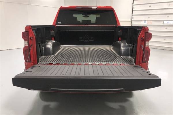 2019 Chevrolet Silverado 1500 LT with - cars & trucks - by dealer -... for sale in Wapakoneta, OH – photo 7