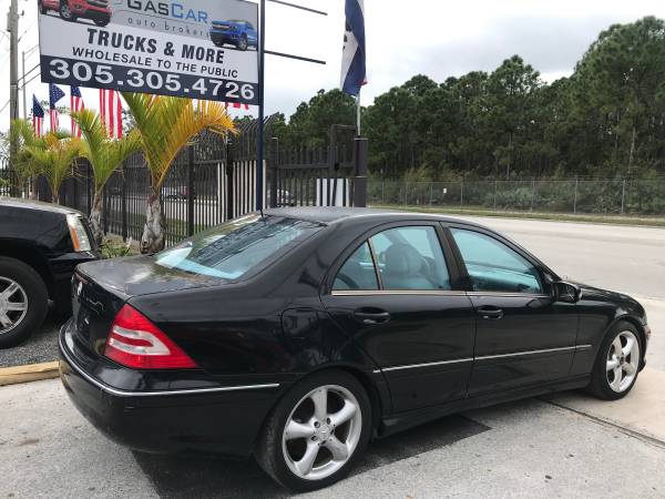 2006 Mercedes Benz C230 * FINANCING AVAILABLE - cars & trucks - by... for sale in Miami, FL – photo 2