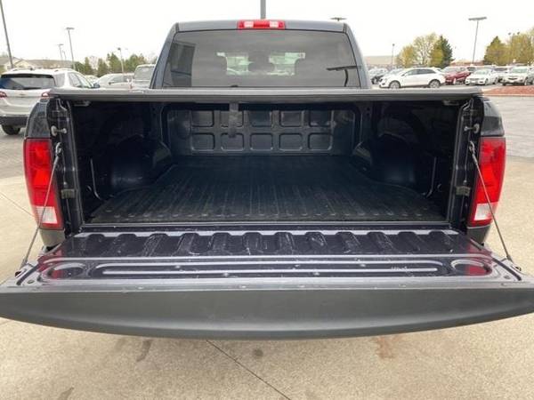 2016 Ram 1500 Express - truck - - by dealer - vehicle for sale in Manitowoc, WI – photo 23
