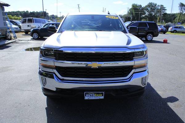 2017 CHEVROLET SILVER LT 4X4 1500 DOUBLE CAB - EZ FINANCING! FAST... for sale in Greenville, NC – photo 2
