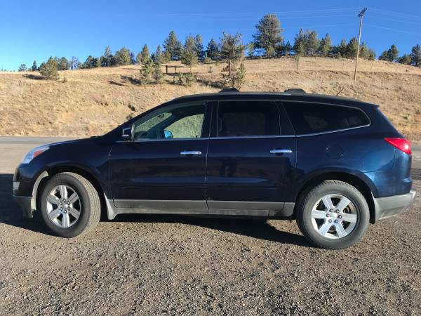 Gorgeous Deep Blue 2012 AWD Chevrolet Traverse LT for sale in Boulder, CO – photo 4