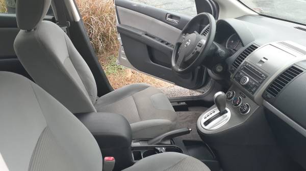PERFECT 2011 NISSAN SENTRA S - cars & trucks - by owner - vehicle... for sale in Clinton, District Of Columbia – photo 4