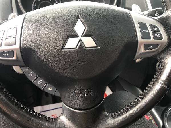 2011 MITSUBISHI OUTLANDER 4x4 SUV INSPECTED for sale in White River Junction, VT – photo 2
