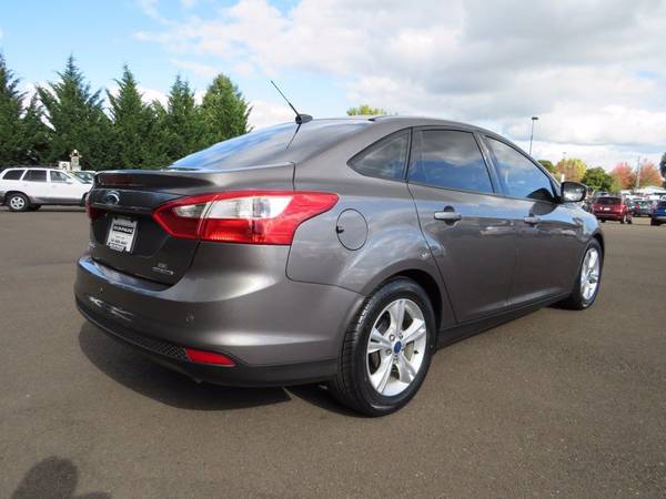 2014 Ford Focus SE - 2.0L - SYNC - WE FINANCE! - cars & trucks - by... for sale in Albany, OR – photo 7