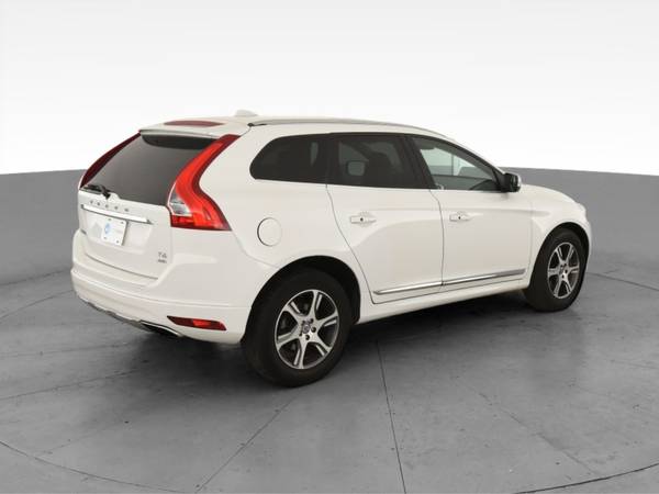 2014 Volvo XC60 T6 Sport Utility 4D suv White - FINANCE ONLINE -... for sale in NEWARK, NY – photo 11