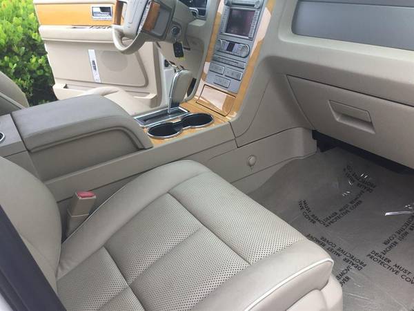 2008 Lincoln Navigator - Lowest Miles / Cleanest Cars In FL - cars &... for sale in Fort Myers, FL – photo 14