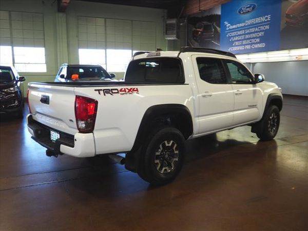 2017 Toyota Tacoma TRD **100% Financing Approval is our goal** for sale in Beaverton, OR – photo 4