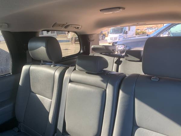 2013 Toyota Sequoia Limited 4x4 V8 with Gobi Roof Rack - cars &... for sale in Missoula, MT – photo 22