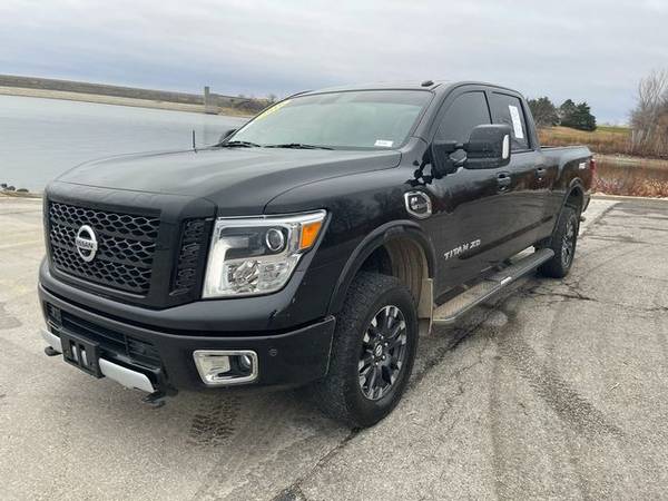 2016 Nissan TITAN XD Crew Cab - Financing Available! - cars & trucks... for sale in Junction City, OK – photo 5