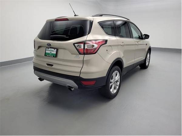 2018 Ford Escape SE - SUV - - by dealer - vehicle for sale in Eastpointe, MI – photo 9