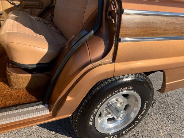 1979 AMC JEEP WAGONEER ** LOW MILES + 360 V8 ** - cars & trucks - by... for sale in New Smyrna Beach, FL – photo 18